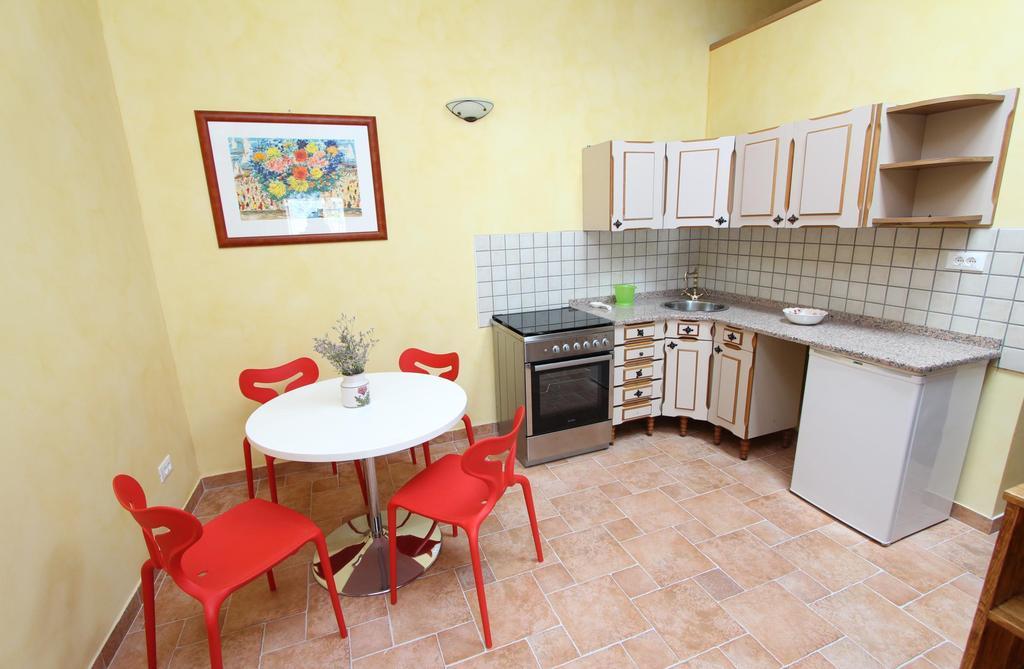 Apartments Casa Menis Rovinj Room photo